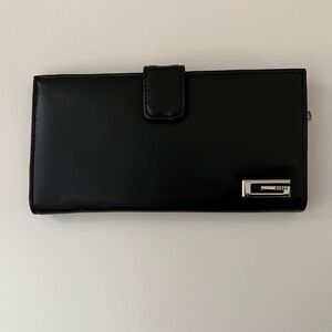 Guess wallet